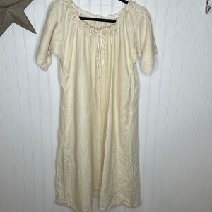 Antique Cream Shift Dress with Lace Trim Size medium